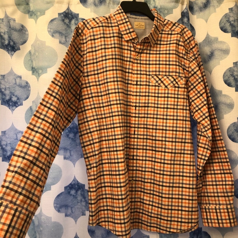 Tommy Bahama casual button down shirt  size Large